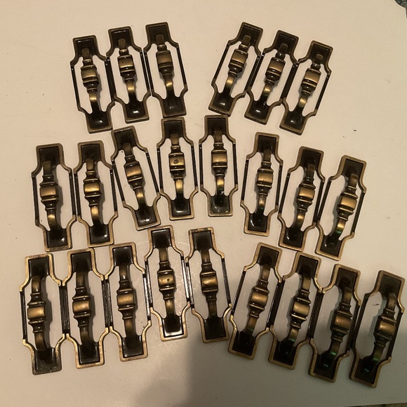 28 Amerock Cabinet Drawer Pull Handle Model 235-1 1970s Vintage Antique Brass - Picture 1 of 8